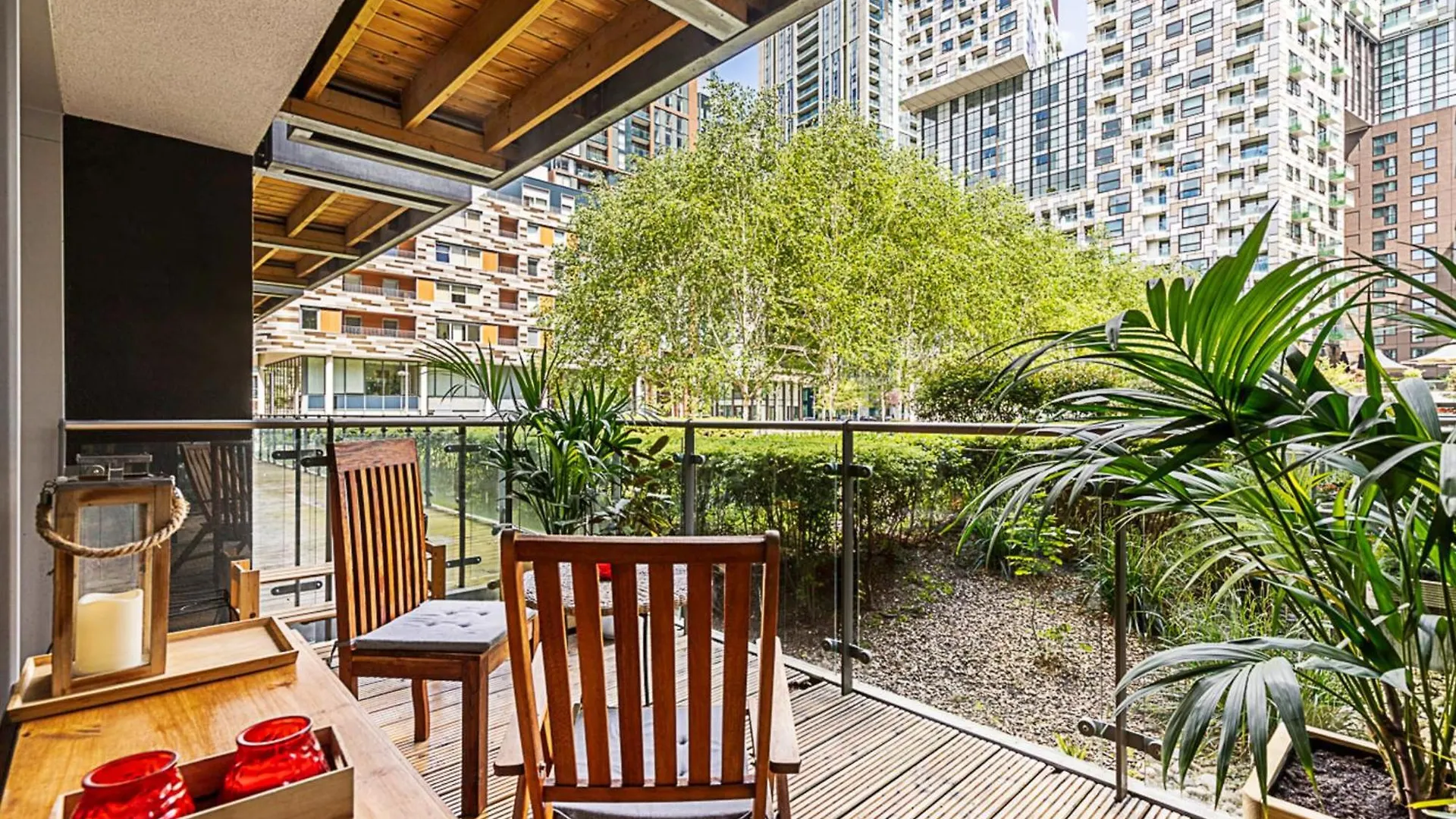 Green Terrace Apartment Londen