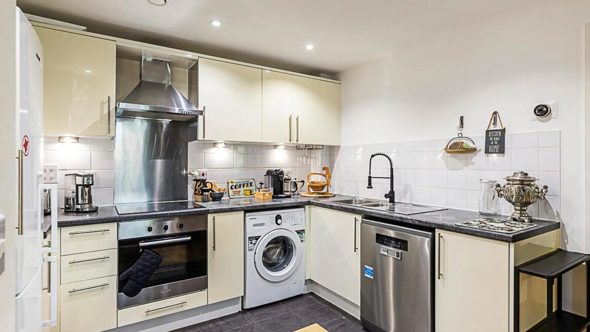 Green Terrace Apartment London