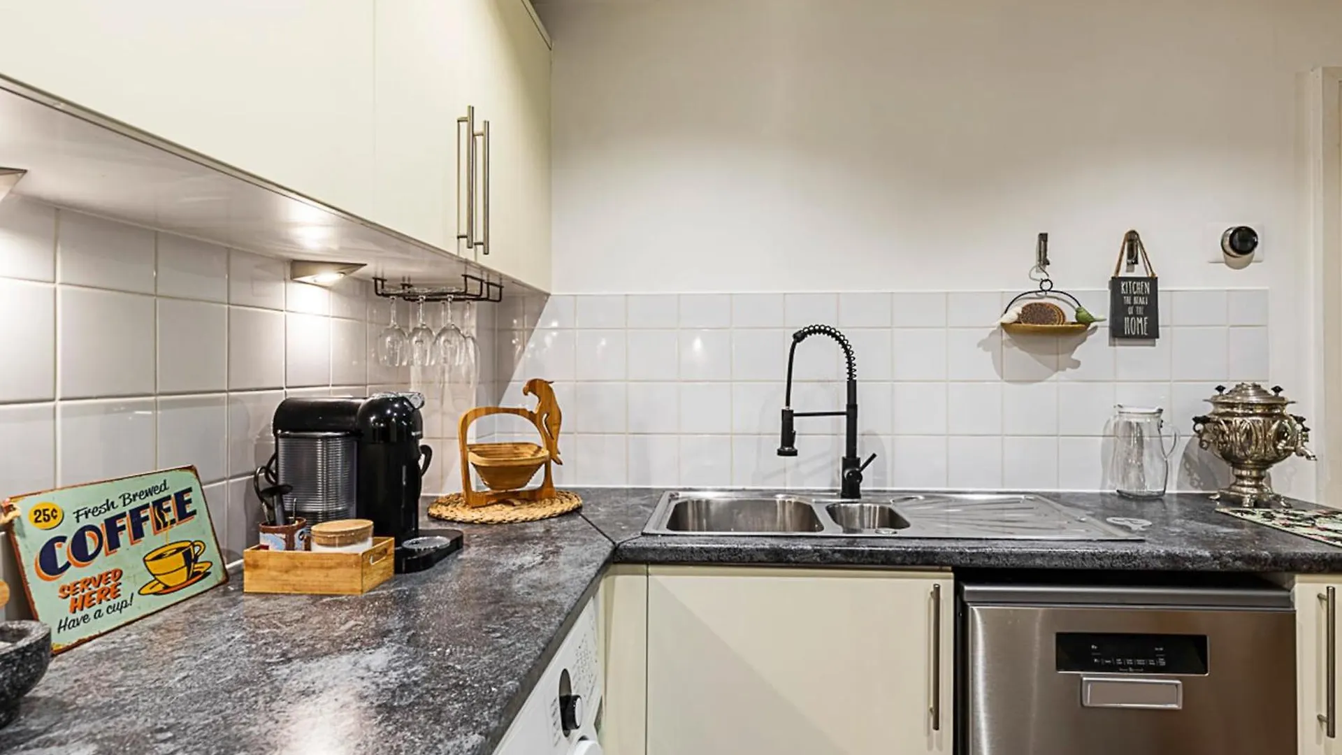Green Terrace Apartment London
